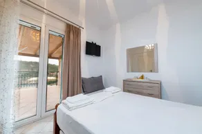 Vasilis Home - Rom