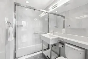 Hotel 365 Bronx - Yankee Stadium - Salle de bain