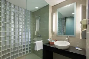 Holiday Inn Express Chengdu Gulou - Bathroom