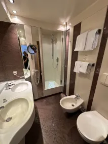 Hotel Aichtaler Hof - Badezimmer