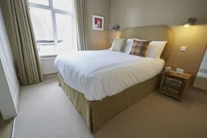 Lyndhurst House - Room
