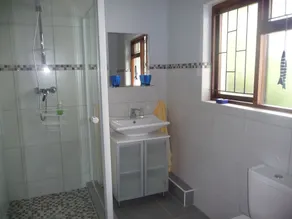 Inn2Wilderness Guesthouse - Bathroom
