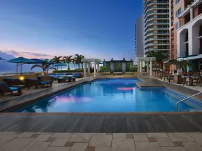 Marriott's BeachPlace Towers - Pool