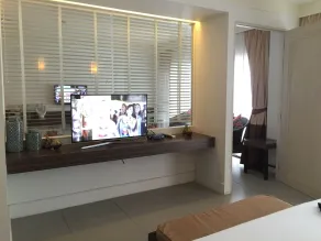 Sawaddi Patong Resort & Spa by Tolani - Vue de la chambre