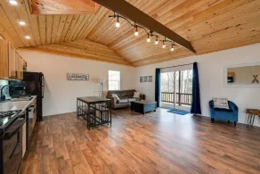 2 Cabins Near Lake Cumberland Boat Ramps! - Interiör