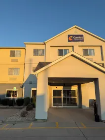 Comfort Inn & Suites Lima Northwest - Façade de l’hébergement