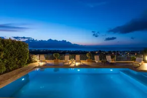 Caneva Luxury Villa - Basseng