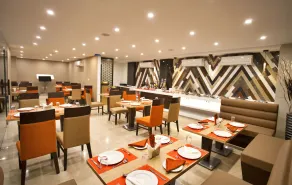 Kaisons Inn (Near Apollo Hospital) - Restaurant