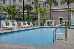 Hampton Inn & Suites Vero Beach Downtown - Piscine