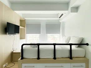 Simply Look Studio Room at Patraland Urbano Apartment By Travelio - Værelse