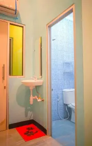 RoomZ Budget Residence - Salle de bain