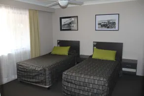 The Galaxy Motel - Room