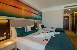 The Lumos Deluxe Resort Hotel & Spa - Room