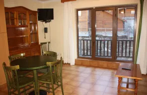 Deusol 3000 - In-room dining