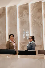 Jewelz by Kings Hotel - Reception
