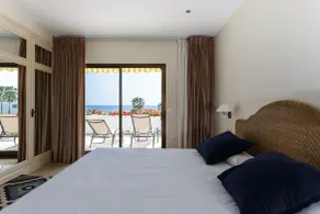 Coral Beach Aparthotel - Chambre