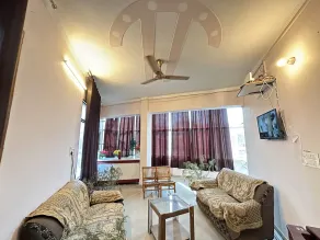 Hotel Mist - Budget AC Rooms Near Chandigarh - Recepción