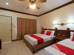 Super OYO 89300 Zen Garden Resort - Habitación