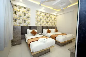 Hotel A1 Vastrapur - Room