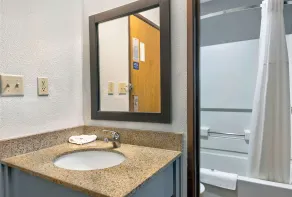 Motel 6-Cedar Rapids, IA - Airport - Salle de bain