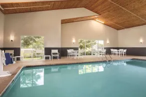 Country Inn & Suites by Radisson, Buffalo, MN - Pool