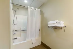 Quality Inn & Suites Southport - Bad