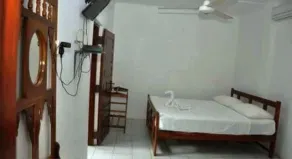 Sujatha Tourist Rest - Room