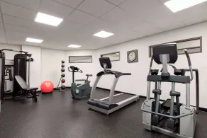 Wingate by Wyndham Green Bay - Salle de remise en forme
