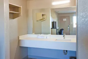 Super 7 Inn Dallas Near Duncanville - Salle de bain