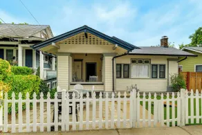 Steps to Main St! Restored Sonora Bungalow w/ Yard - Interiør