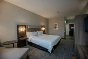 Holiday Inn Express & Suites Cleveland by IHG - Chambre