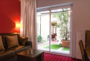 Hôtel des Deux Avenues - Vistas desde la habitación