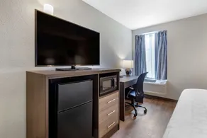 Clarion Pointe Raleigh Midtown - Zimmer