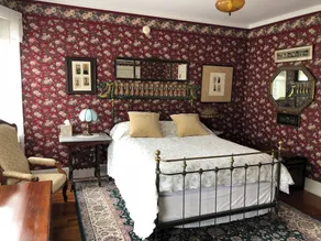 Munroe Inn Boutique Hotel - Room