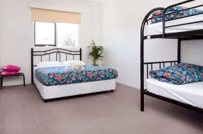Bayplay Beach Accommodation - 2 locations - Habitación