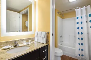 TownePlace Suites Los Angeles LAX Manhattan Beach - Salle de bain