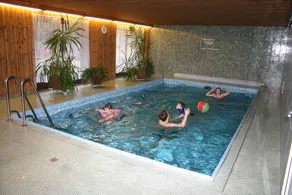 Gasthof-Pension-Metzgerei Jäger - Piscina