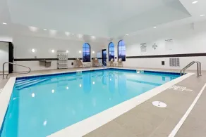 Holiday Inn Express and Suites Batavia by IHG - Piscine