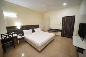 Avenue 11 Premium Stays Madurai - Room