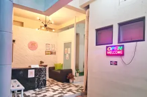 Dasma Lofts Hotel near Dela Salle Dasma - Réception