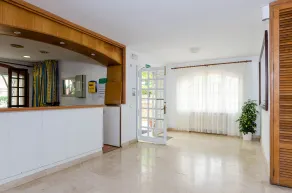 Sol y Mar Apartments - Reception