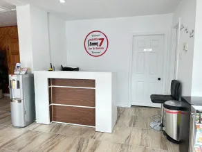 Motel 7 Inn & Suites - Réception
