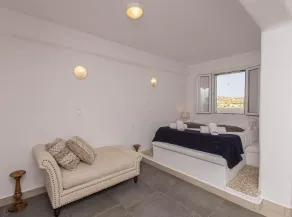Bebis House - Room