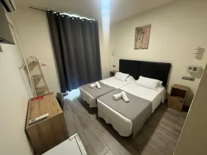 Hostal Balmes Centro - Chambre