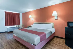 Motel 6 Newport News, VA - Room