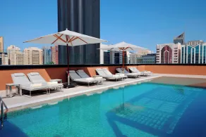 Courtyard by Marriott World Trade Center, Abu Dhabi - Pool