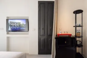Hotel Ping Silhouette - Room