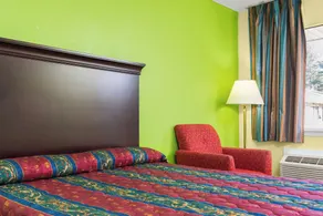 Budget Host Inn by Hotel O Portland near I-65 - Chambre