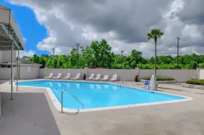 Holiday Inn Mobile West I-10 by IHG - Basseng