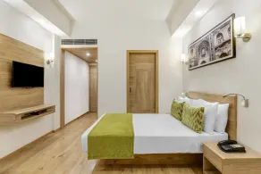 Lemon Tree Premier City Center - Room
